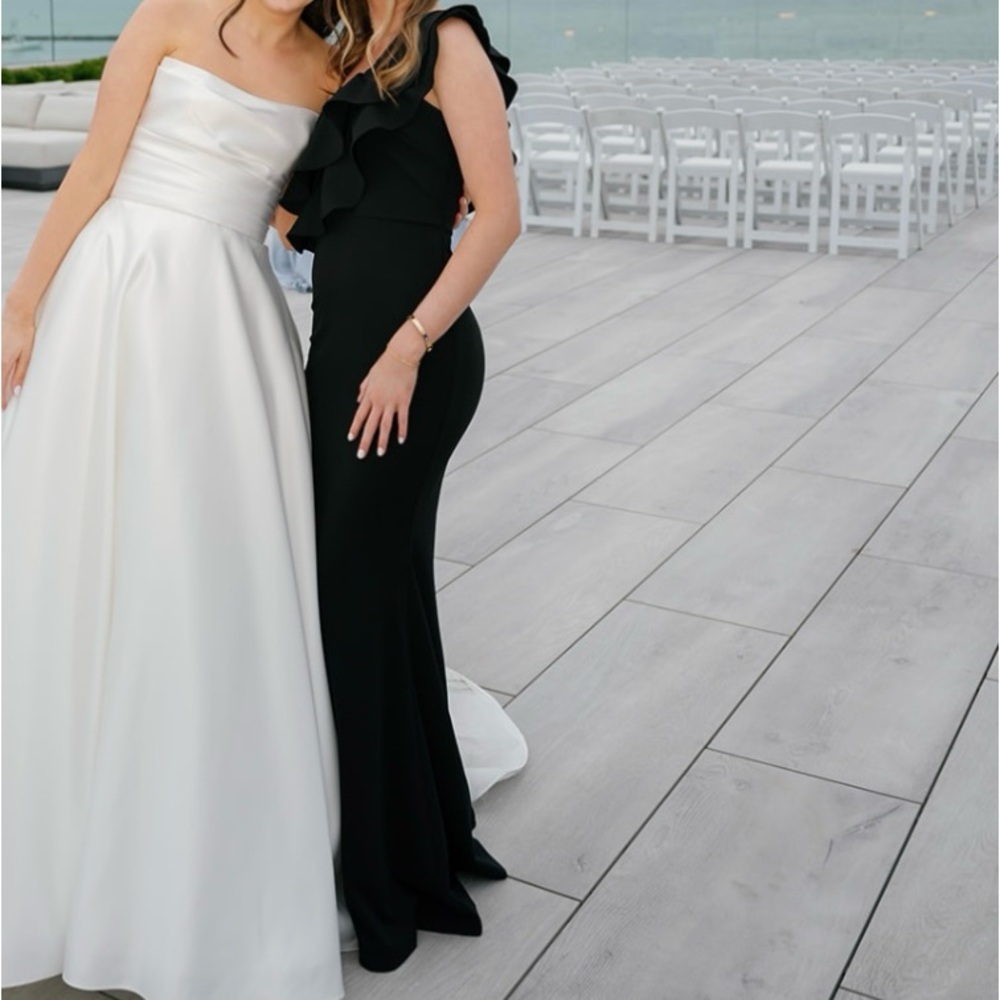 LULUS Grand Beauty Black Ruffled One-Shoulder Mermaid Maxi Dress